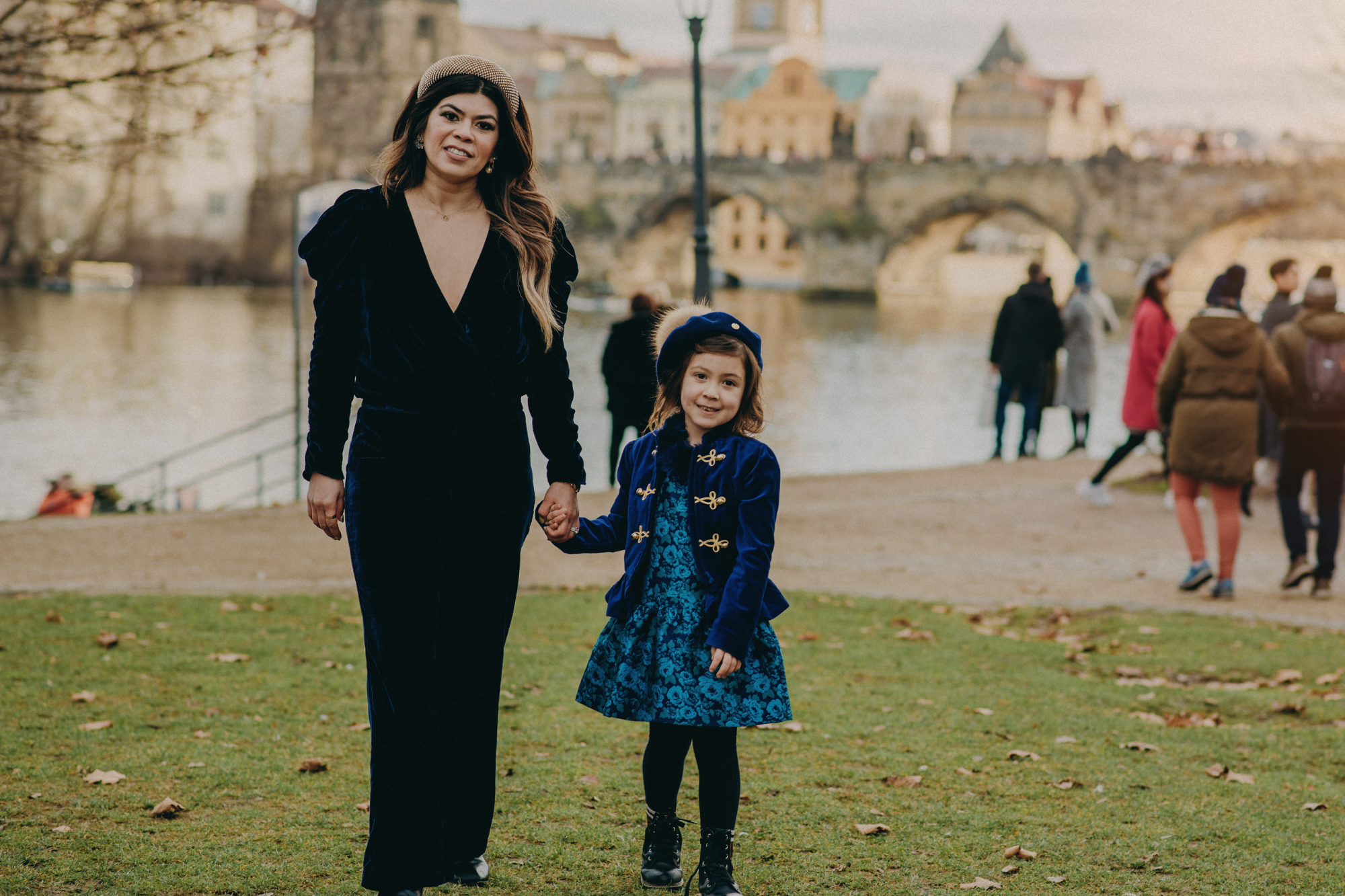 mother daughter photoshoot